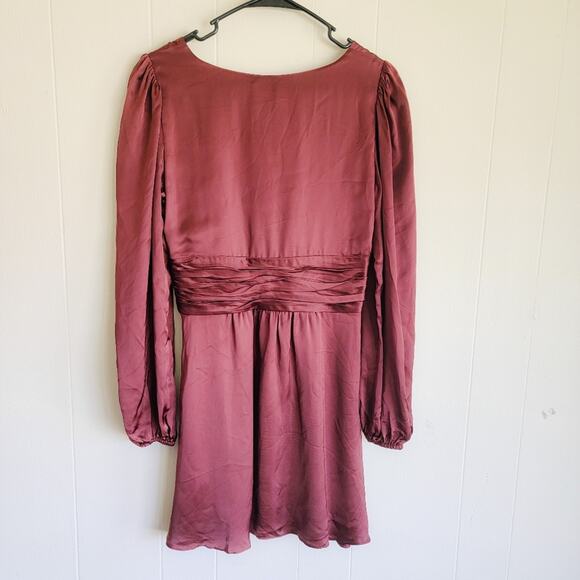 Aritzia Wilfred Long Sleeve V-neck Fit & Flare Mini Dress - Picture 2 of 3